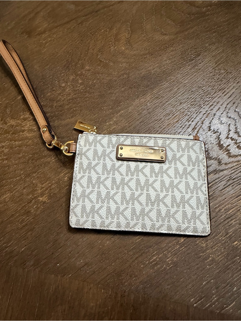 Michael Kors Jet Set coin purse